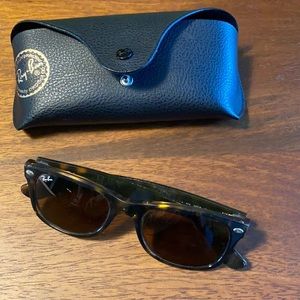 Ray-Ban wayfarers